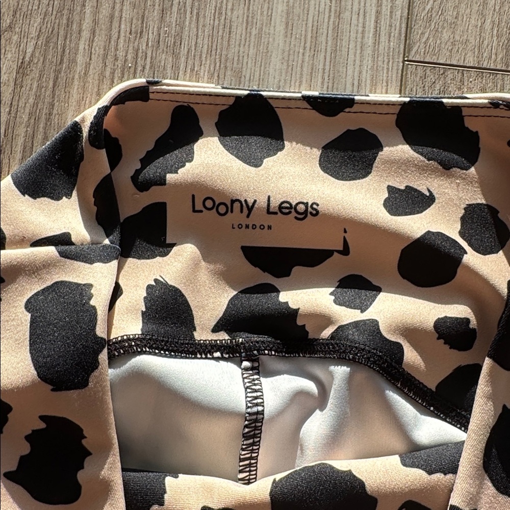 Like new Loony Legs Floral Leggings "Animal Leaves" Blue/Orange/Green - Picture 9 of 9